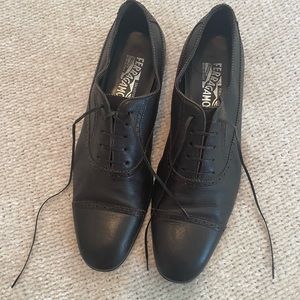Brown leather cap-toe Salvatore Ferragamo men’s shoes